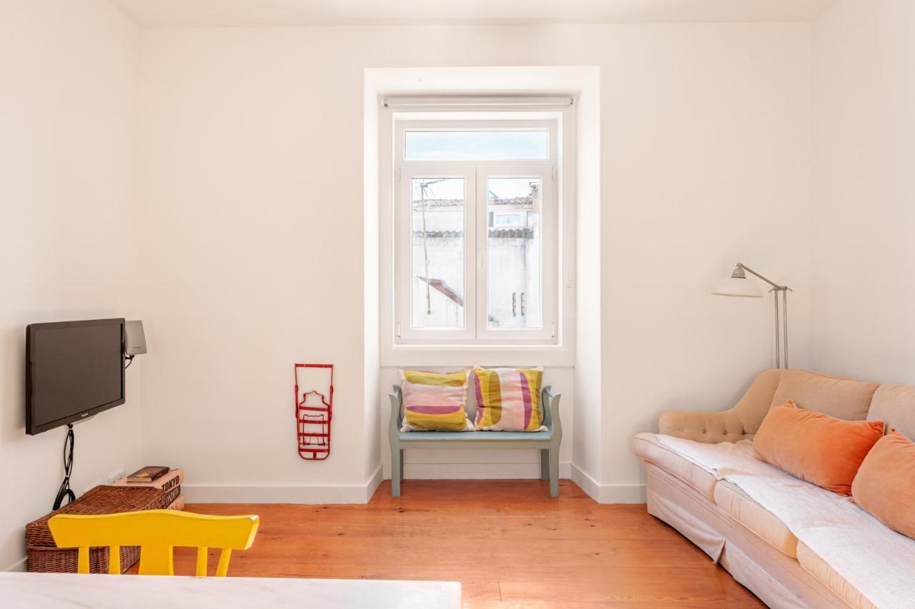 Joivy Chic 2br In Bairro Alto, 2mins To Sao Pedro De Alcantara Viewpoint Apartamento Lisboa